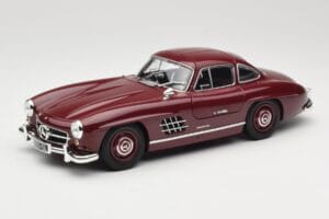 Mercedes 300 SL W198 Gullwing Temno Rdeča Minichamps 1:18 110037218 Kovina