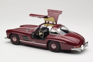Mercedes 300 SL W198 Gullwing Temno Rdeča Minichamps 1:18 110037218 Kovina – slika 5 od 8