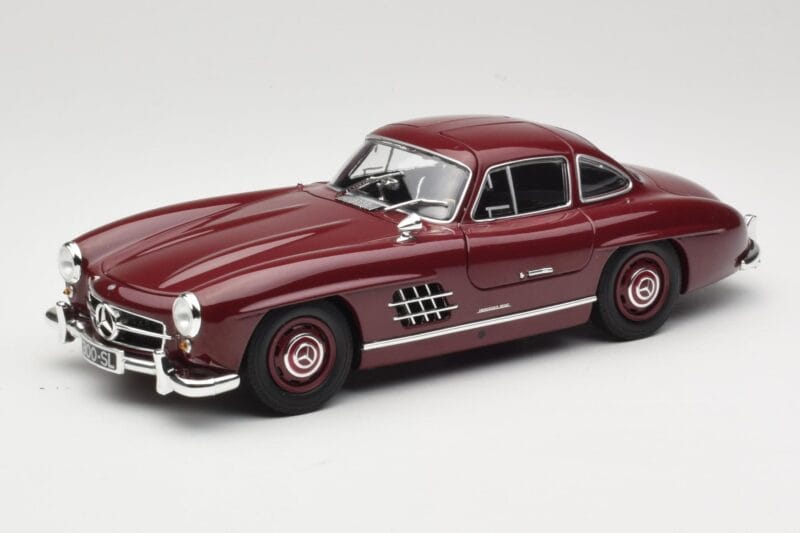 Mercedes 300 SL W198 Gullwing Temno Rdeča Minichamps 1:18 110037218 Kovina