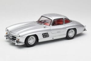 Mercedes 300 SL W198 Gullwing Srebrna Minichamps 1:18 180039000 Kovina