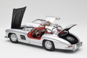 Mercedes 300 SL W198 Gullwing Srebrna Minichamps 1:18 180039000 Kovina – slika 5 od 8