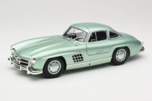 Mercedes 300 SL W198 Gullwing Light Green Metallic Minichamps 1:18 110037221 Kovina