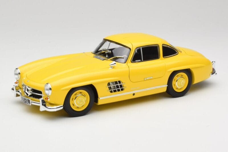 Mercedes 300 SL W198 Svetlo Rumen Minichamps 1:18 180039009 Kovina