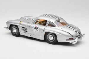 Mercedes 300 SL W198 #295 1954 Bburago 1:18 32813 Kovina – slika 7 od 8