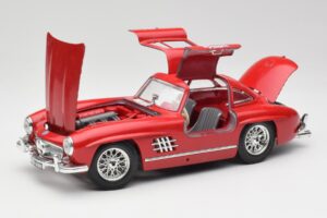 Mercedes 300 SL W198 Red Metallic Bburago 1:18 3013-M1 Kovina – slika 2 od 8