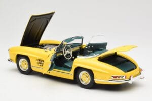 Mercedes 300 SL W198 Roadster Hardtop Signal Yellow Minichamps 1:18 180039044 Kovina – slika 6 od 9