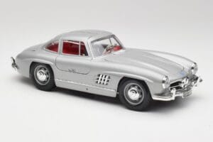 Mercedes 300 SL W198 Gullwing Silver Siv Bburago 1:18 3513 Kovina – slika 6 od 8