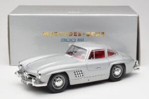 Mercedes 300 SL W198 Gullwing Silver Siv Bburago 1:18 3513 Kovina – slika 8 od 8