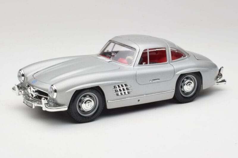 Mercedes 300 SL W198 Gullwing Silver Siv Bburago 1:18 3513 Kovina