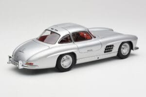 Mercedes 300 SL W198 Gullwing Srebrna Metalik Minichamps 1:18 B66040379 Kovina – slika 3 od 8