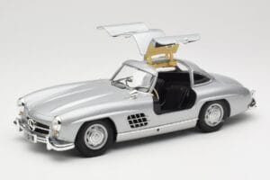 Mercedes 300 SL W198 Gullwing Srebrna Minichamps 1:18 110037210 Kovina – slika 2 od 8