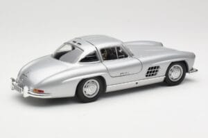 Mercedes 300 SL W198 Gullwing Srebrna Minichamps 1:18 110037210 Kovina – slika 3 od 8