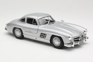 Mercedes 300 SL W198 Gullwing Srebrna Minichamps 1:18 110037210 Kovina – slika 6 od 8