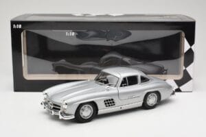 Mercedes 300 SL W198 Gullwing Srebrna Minichamps 1:18 110037210 Kovina – slika 8 od 8