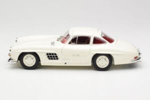 Mercedes 300 SL W198 Bel Minichamps 1:18 180039006 Kovina – slika 4 od 8