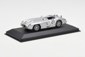 Mercedes 300 SLR #21 K. Kling / A. Simon 24 Hours of Le Mans 1955 Minichamps 1:43 432553021 Kovina – slika 2 od 4