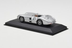 Mercedes 300 SLR #21 K. Kling / A. Simon 24 Hours of Le Mans 1955 Minichamps 1:43 432553021 Kovina – slika 3 od 4