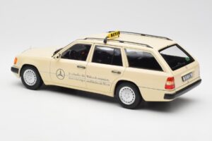 Mercedes 300D S124 T-Model Svetlo Slonokoščena Taxi Dealer Edition Norev 1:18 B66040702 Kovina – slika 7 od 8