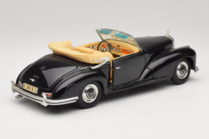 Mercedes 300S Črna Maisto 1:18 52116-P1 Kovina – slika 3 od 8