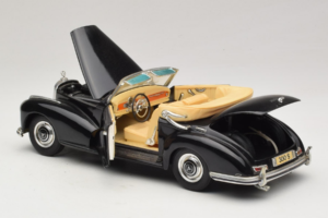 Mercedes 300S Črna Maisto 1:18 52116-P1 Kovina – slika 5 od 8