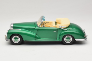 Mercedes 300S Cabriolet Green Metallic Maisto 1:18 52116 Kovina – slika 4 od 7