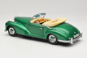 Mercedes 300S Cabriolet Green Metallic Maisto 1:18 52116 Kovina – slika 6 od 7