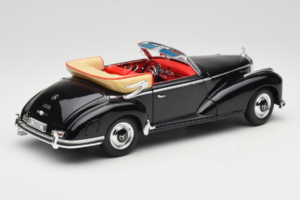 Mercedes 300S W188 Roadster Črna Welly 1:18 801-3271398 Kovina – slika 3 od 8