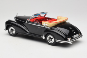 Mercedes 300S W188 Roadster Črna Welly 1:18 801-3271398 Kovina – slika 7 od 8