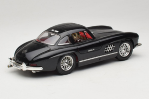 Mercedes 300SL Črn Bburago 1:18 3015-M3 Kovina – slika 3 od 8