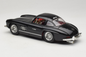 Mercedes 300SL Črn Bburago 1:18 3015-M3 Kovina – slika 7 od 8