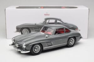 Mercedes 300SL W198 Gullwing Graphite Grey Norev 1:12 123852 Kovina – slika 6 od 6