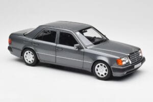 Mercedes 500 E W124 Pearl Siv Norev 1:18 183946 Kovina – slika 6 od 8