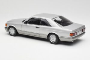 Mercedes 500 SEC C126 Srebrn AUTOart 1:18 76212 Kovina – slika 7 od 8