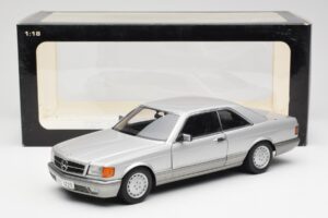 Mercedes 500 SEC C126 Srebrn AUTOart 1:18 76212 Kovina – slika 8 od 8