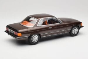 Mercedes 500 SLC C107 Beige Metallic KK-Scale 1:18 KKDC180851 Kovina – slika 2 od 6