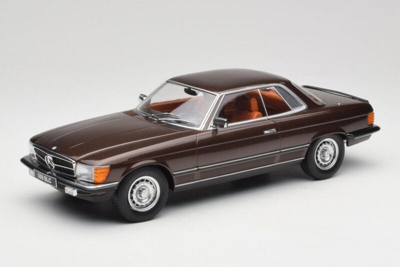 Mercedes 500 SLC C107 Beige Metallic KK-Scale 1:18 KKDC180851 Kovina