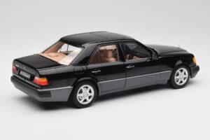 Mercedes 500E W124 Črn Omejena Serija Norev 1:18 183949 Kovina – slika 3 od 12