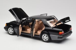 Mercedes 500E W124 Črn Omejena Serija Norev 1:18 183949 Kovina – slika 5 od 12