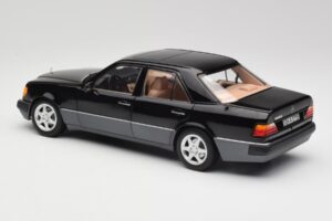 Mercedes 500E W124 Črn Omejena Serija Norev 1:18 183949 Kovina – slika 7 od 12