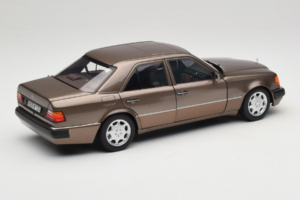 Mercedes 500E W124 Impala Metallic Norev 1:18 183954 Kovina – slika 3 od 8