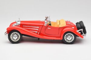 Mercedes 500K Roadster Rdeč Bburago 1:18 3020 Kovina – slika 4 od 8