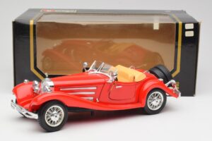 Mercedes 500K Roadster Rdeč Bburago 1:18 3020 Kovina – slika 8 od 8