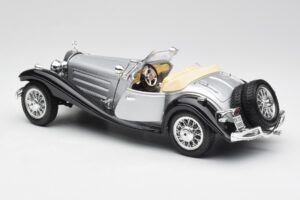 Mercedes 500K Roadster Srebrn Bburago 1:18 3020-M1 Kovina – slika 5 od 8