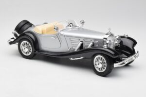 Mercedes 500K Roadster Srebrn Bburago 1:18 3020-M1 Kovina – slika 6 od 8