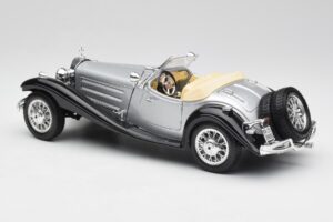 Mercedes 500K Roadster Srebrn Bburago 1:18 3020-M1 Kovina – slika 7 od 8