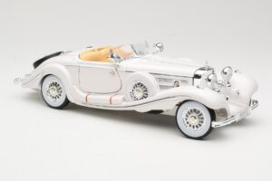 Mercedes 500K Special Roadster Bel Premiere Edition Maisto 1:18 536055 Kovina – slika 6 od 8