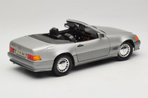 Mercedes 500SL R129 Srebrn Tchibo 1:18 TC001 Kovina – slika 3 od 8