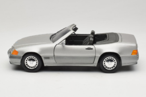 Mercedes 500SL R129 Srebrn Tchibo 1:18 TC001 Kovina – slika 4 od 8