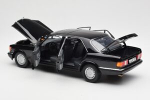 Mercedes 560 SEL W126 Črn Dealer Edition Norev 1:18 B66040599 Kovina – slika 5 od 8