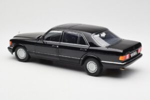 Mercedes 560 SEL W126 Črn Dealer Edition Norev 1:18 B66040599 Kovina – slika 7 od 8